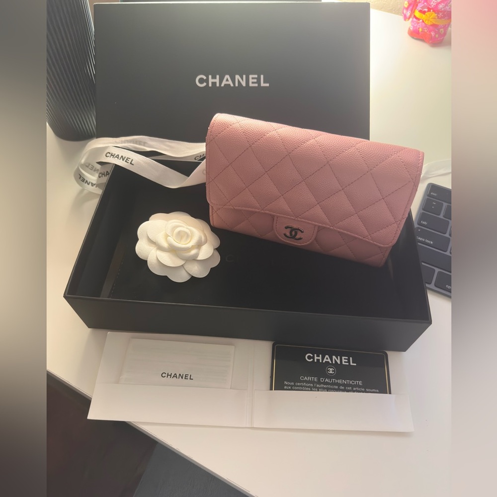 🎀CHANEL Caviar leather, pink wallet Petite Maroquinerie